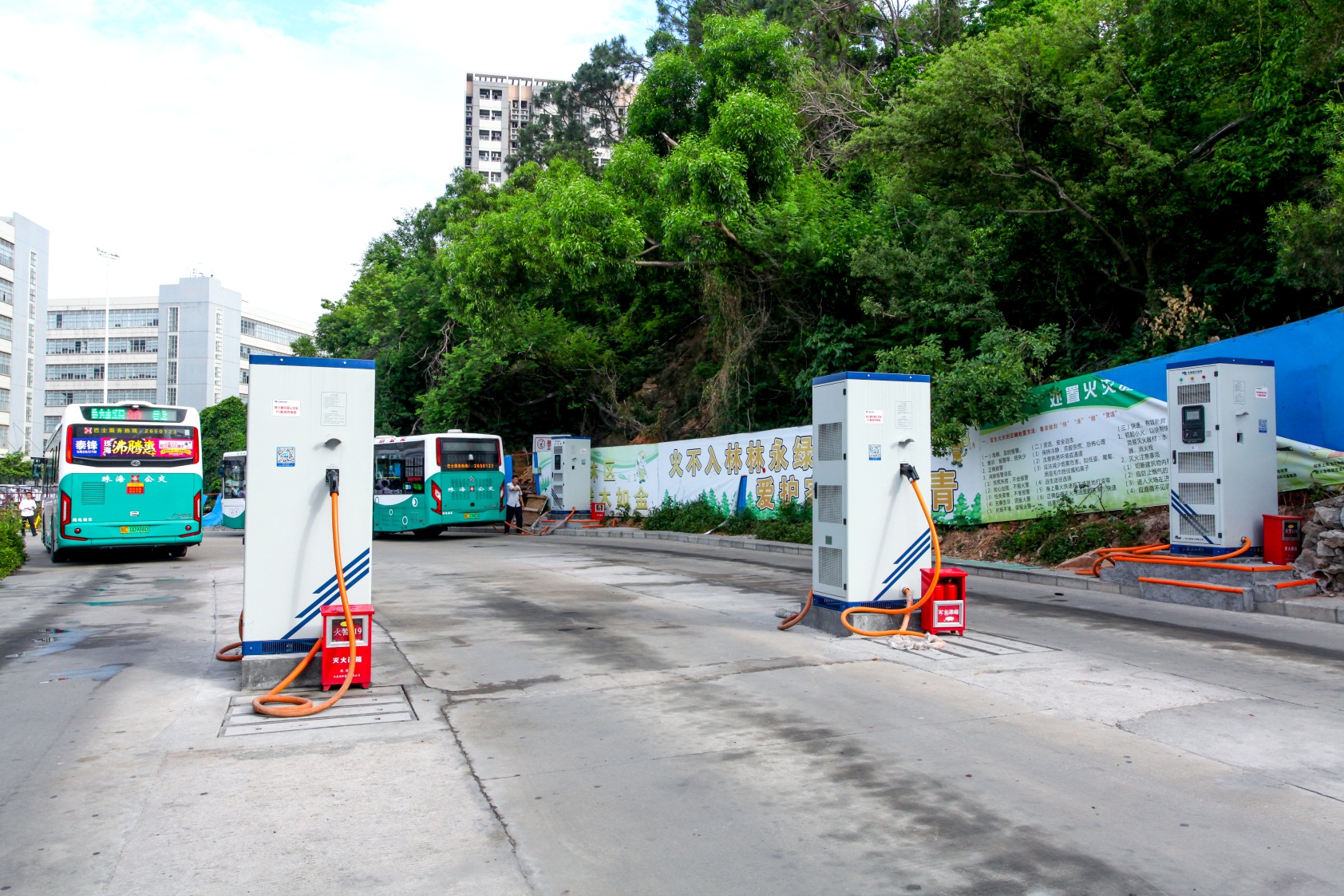 ¸ñÁ¦¿µÀÖÔ°³äµçÕ¾ ¸ñÁ¦¿µÀÖÔ°³äµçÕ¾